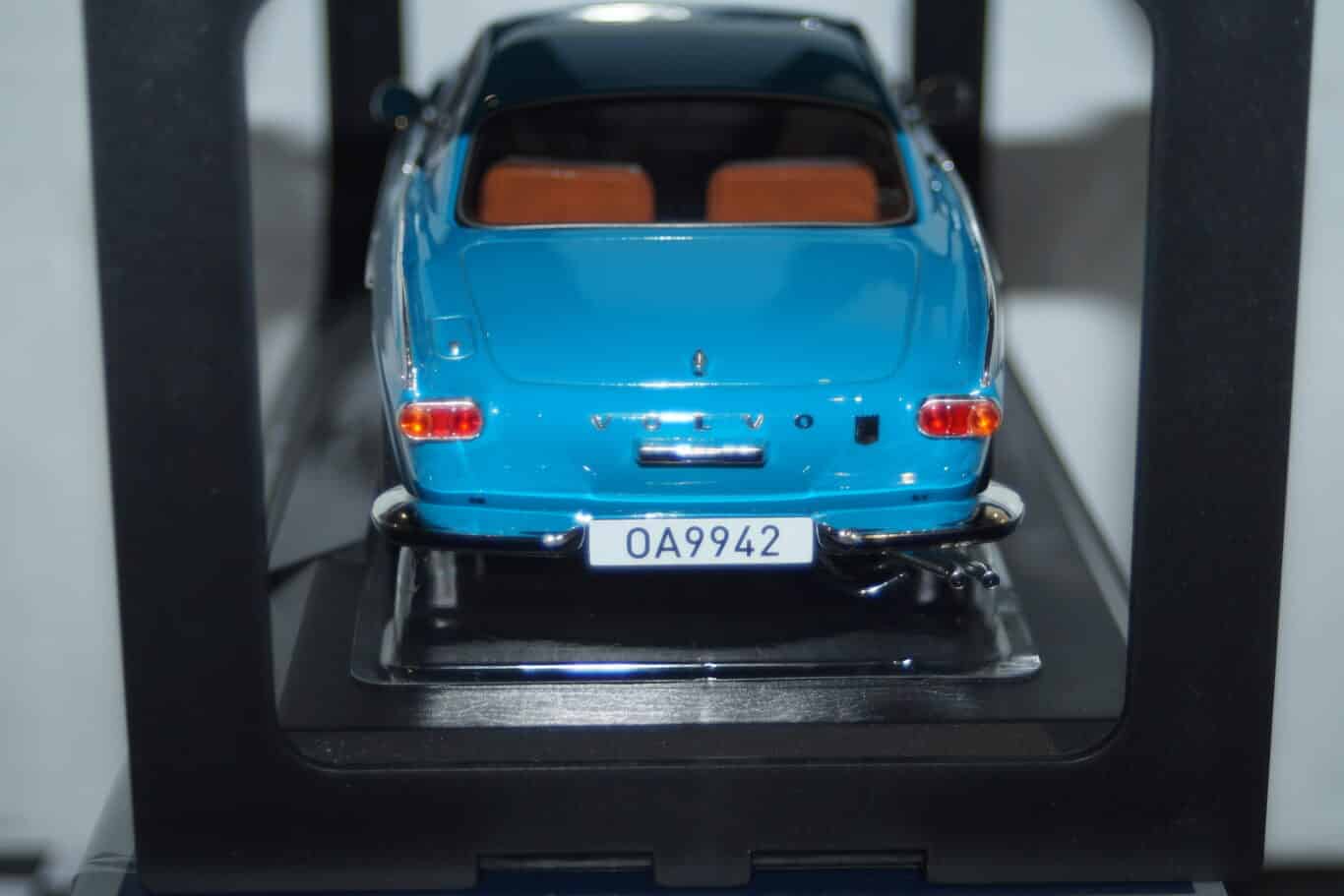 Norev volvo 1800 s 1969 medium blue 1:18 scale 188702