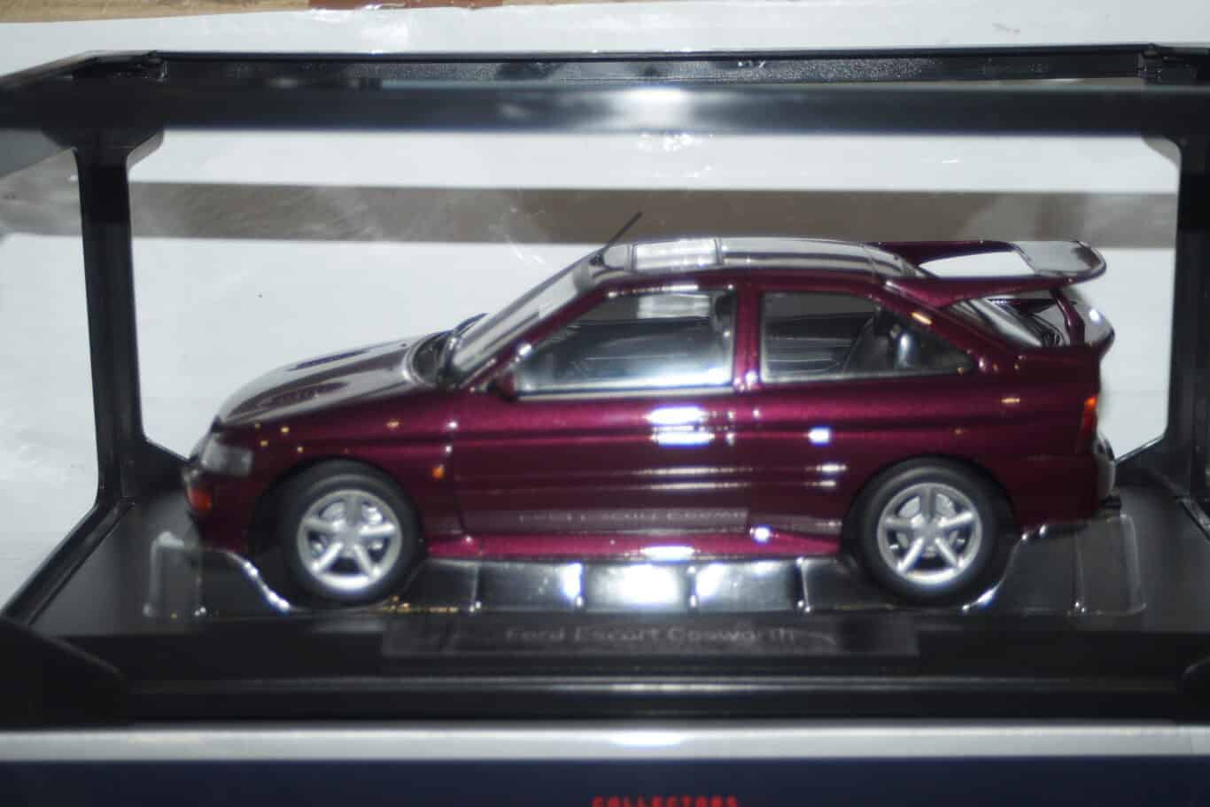 Norev ford escort cosworth 1992 violet metallic 1:18 scale 182778