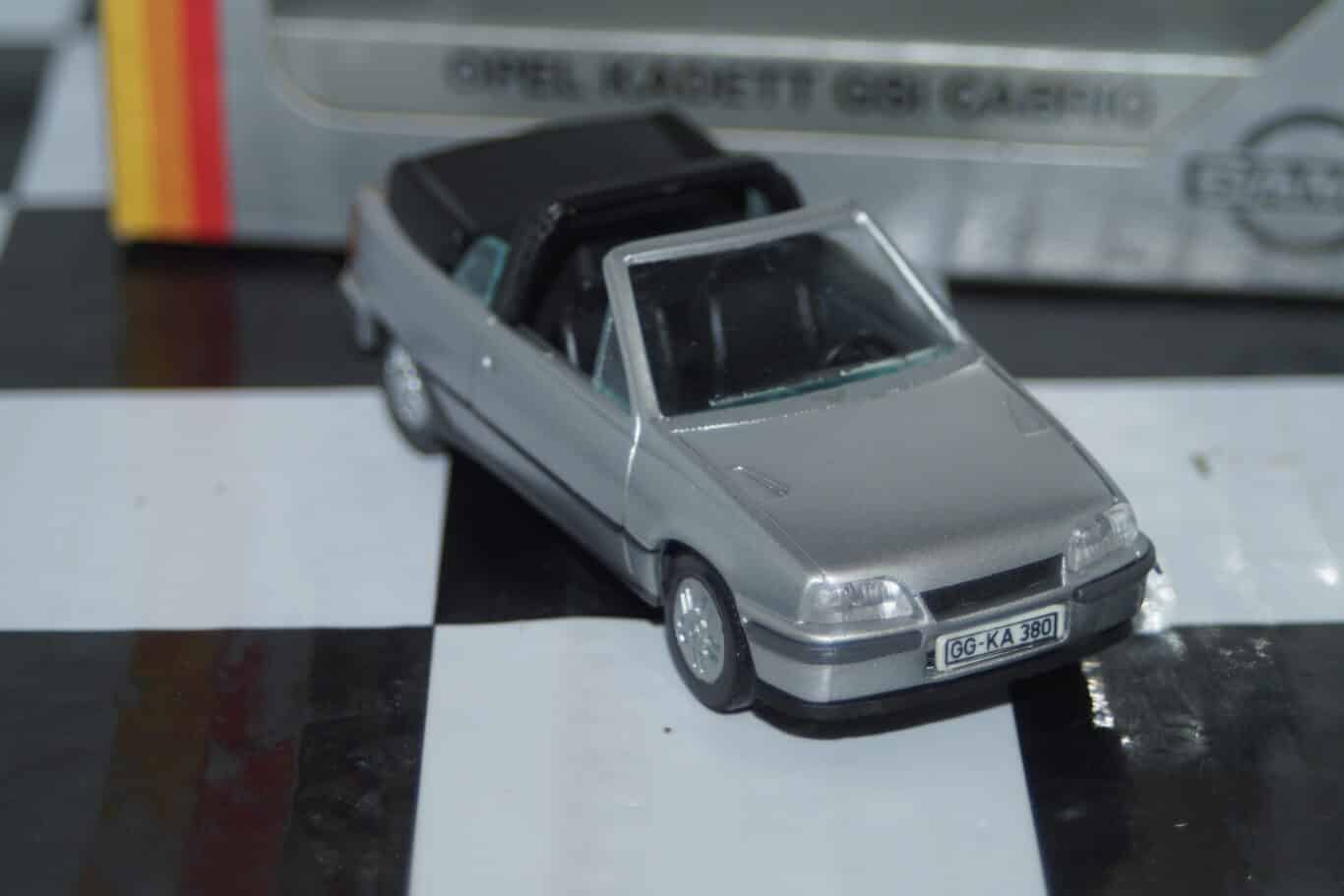 Gama opel kadett vauxhall astra mk2 gsi cabrio silver 1135 1:43