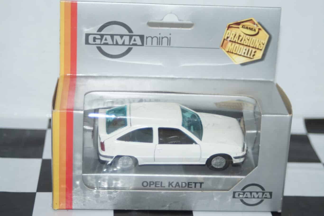 Gama opel vectra vauxhall cavalier hatch mk3 1162 1:43