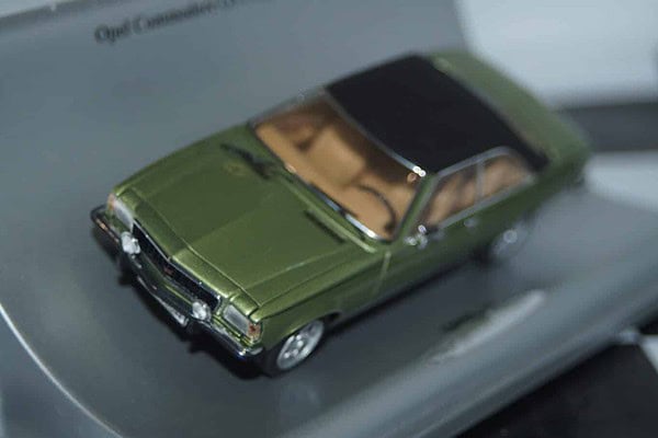 Opel commodore  gs coupe 1972-1977 schuco green  1:43