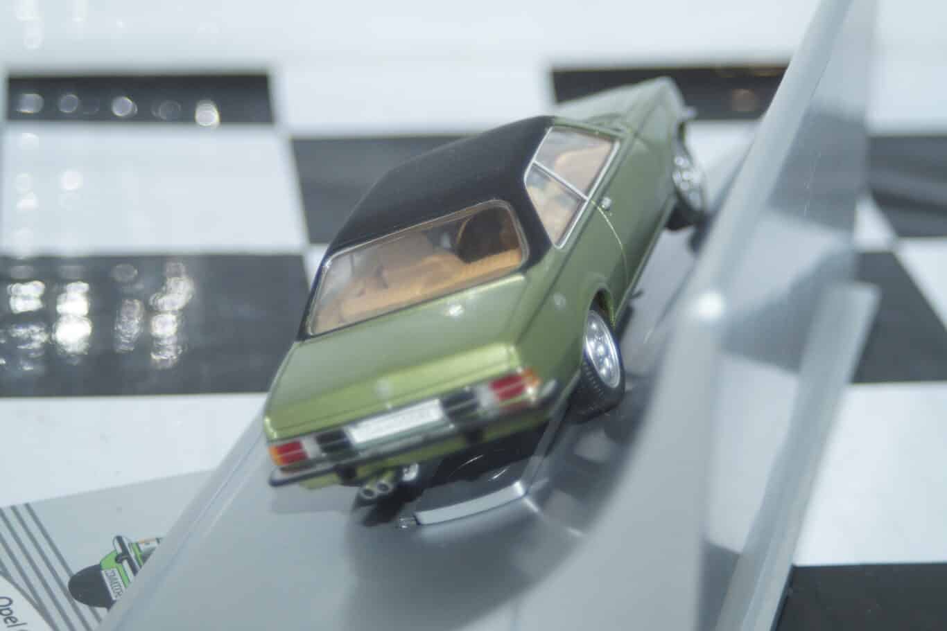 Opel commodore  gs coupe 1972-1977 schuco green  1:43