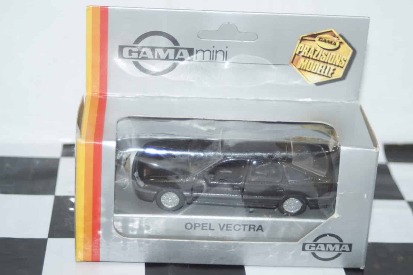 Gama opel ascona vauxhall cavalier saloon mk2 1140 1:43