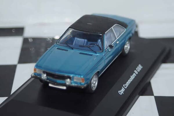Opel commodore b  gs/e schuco blue  1:43 02775
