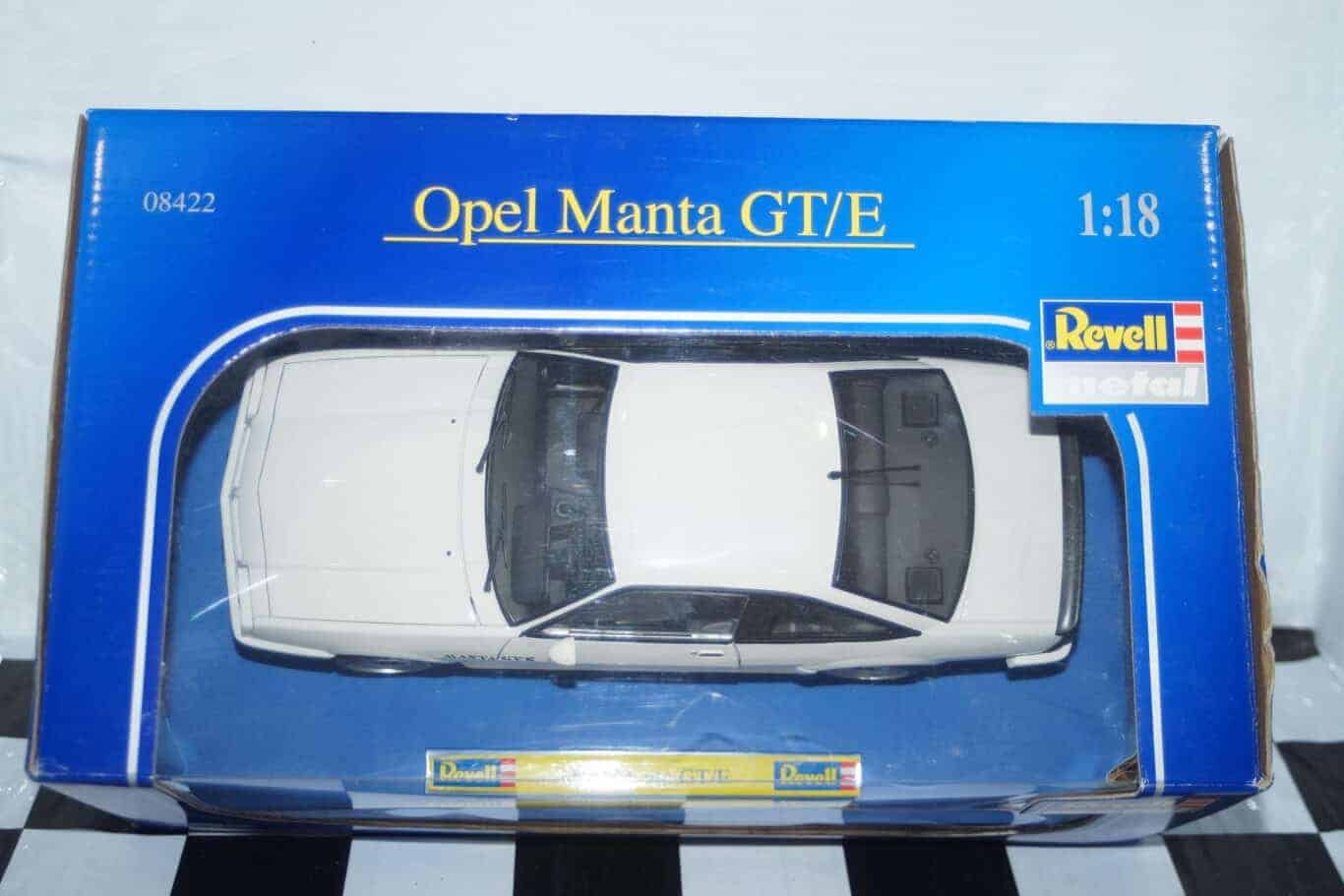 Revell metal opel manta gt/e 1:18 ref 08422