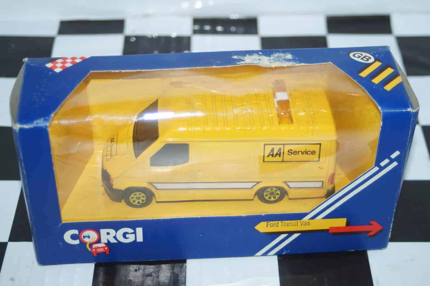 Corgi ford transit van aa yellow 1:36th c656/5