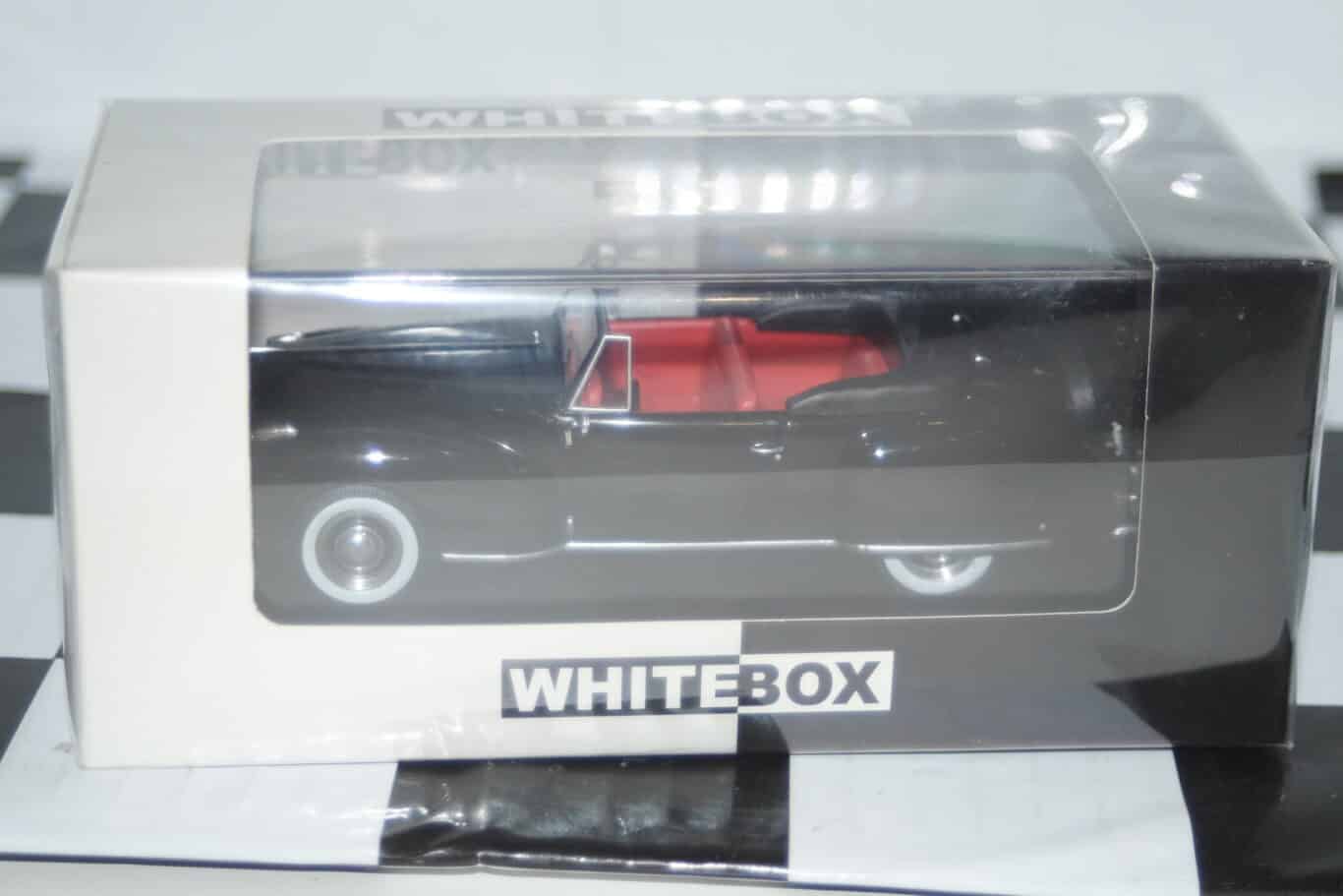 Whitebox jeep wagoneer 1989 ltd 1000 diecast 1/43 scale