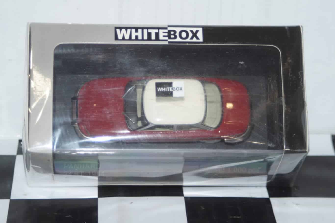 Whitebox aston martin one-77 white 2010 diecast 1/43 scale wb159