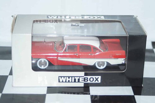 Whitebox panhard 24 bt 1964 diecast 1/43 scale wb112