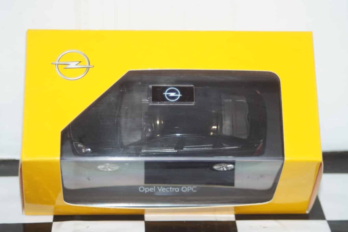 Schuco opel / vauxhall vectra hatch opc in 1:43 scale 90485104