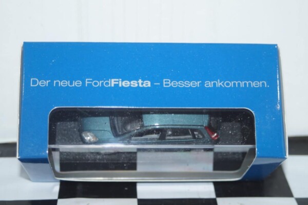 Minichamps ford fiesta green 5 door dealer boxed