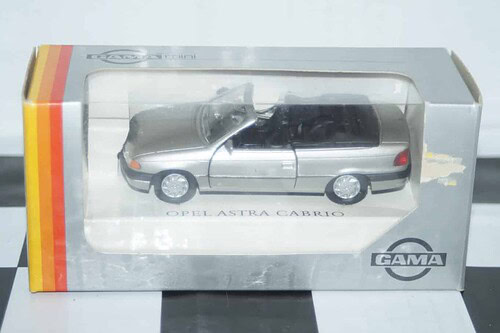 Gama opel vauxhall astra cabrio in silver 51026 in 1:43