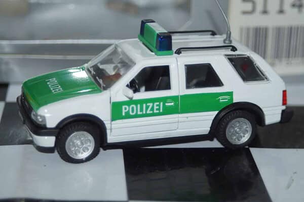 Gama opel vauxhall frontera grey 5 door ref 1004 in 1:43 scale