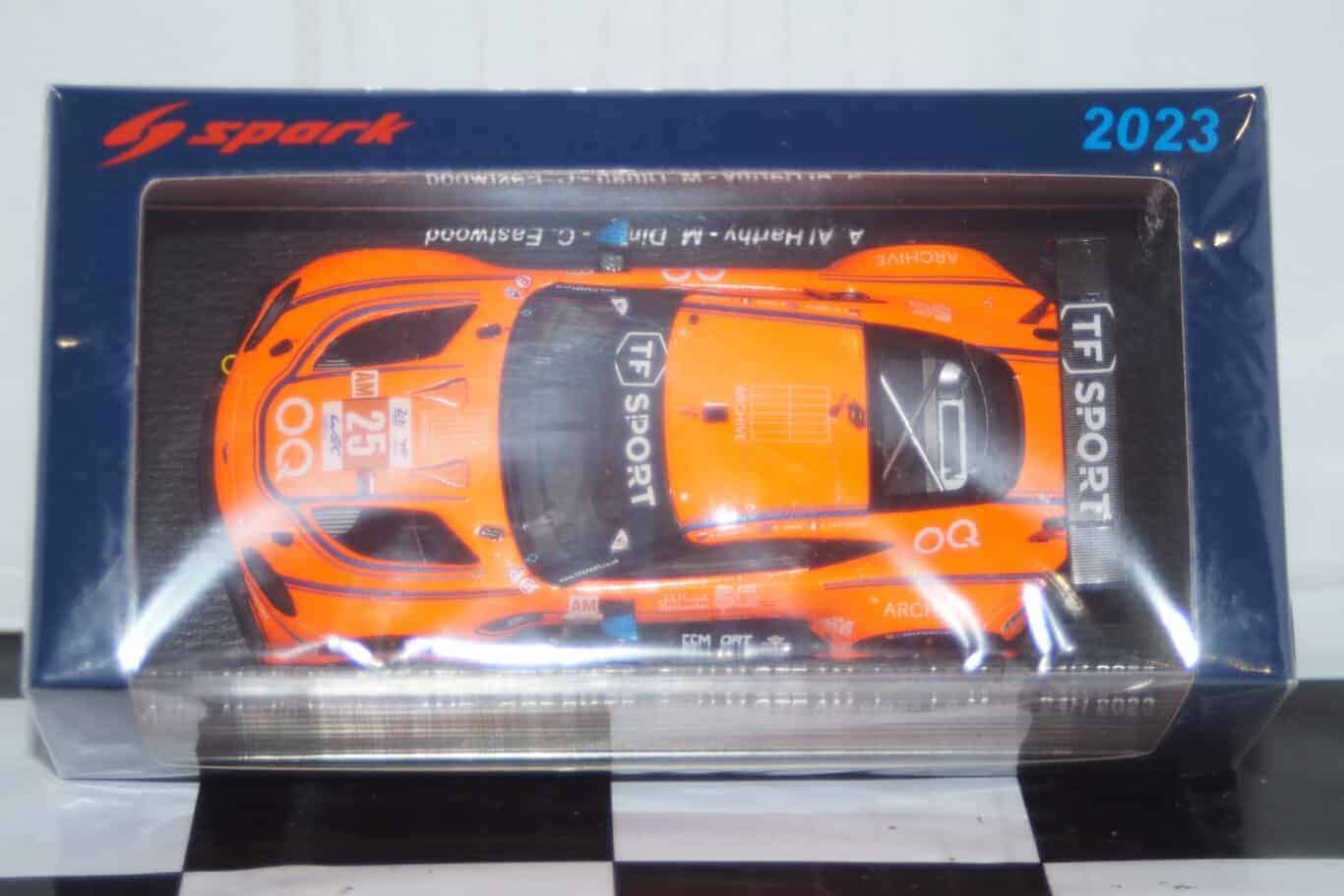 Spark aston martin dbr9 a.m.r bms #100 lm2007 ref s1211 (signed) in 1:43