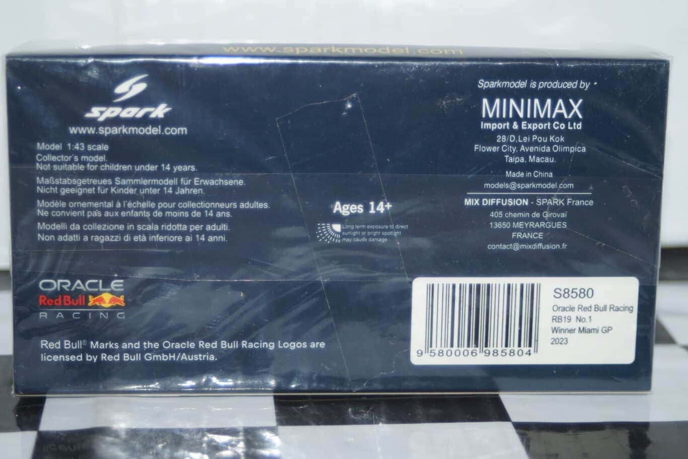 Spark oracle red bull racing rb19 winner miami gp 2023 1:43 resin s8580