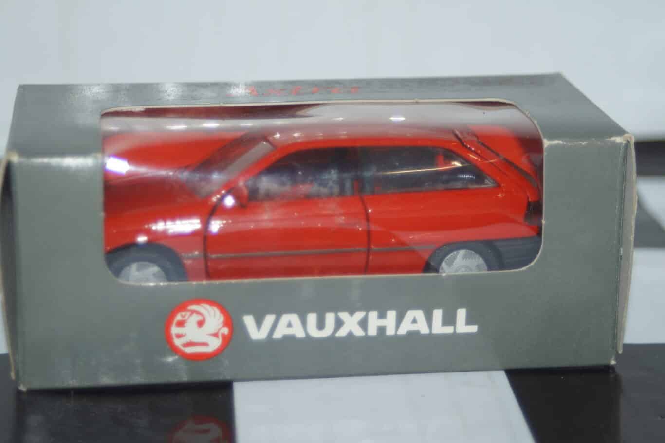 Gama vauxhall astra mk3 red in vauxhall box ref 1001 in 1:43 scale