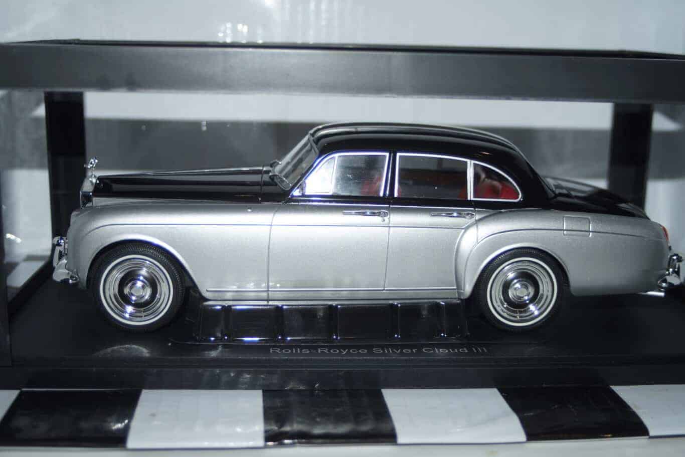 Model car group rolls royce silver cloud 3 flying spur mcg18128