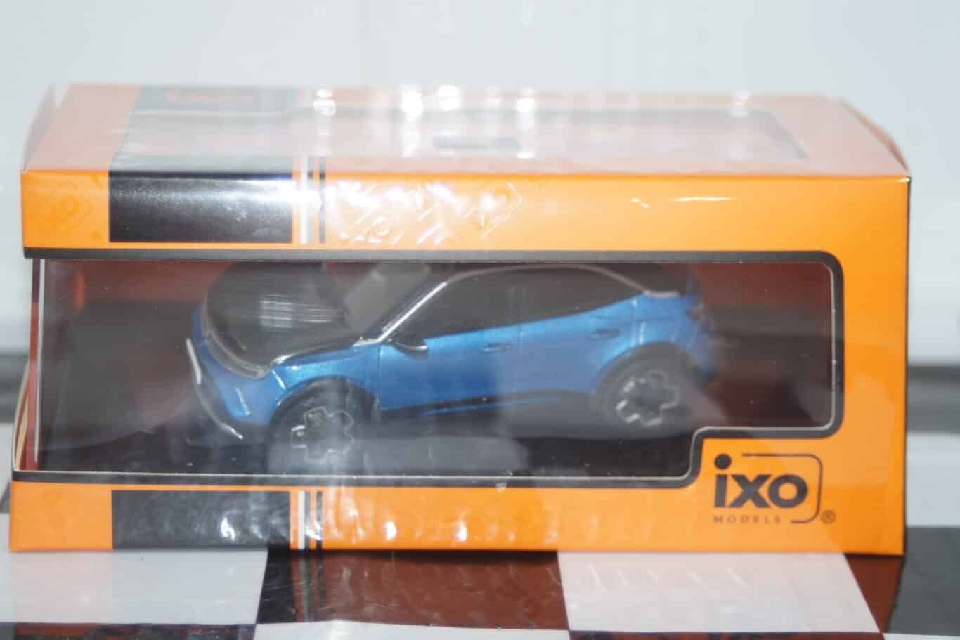 Ixo opel corsa b swing 1995 turquoise 1:43rd ref clc581n.22