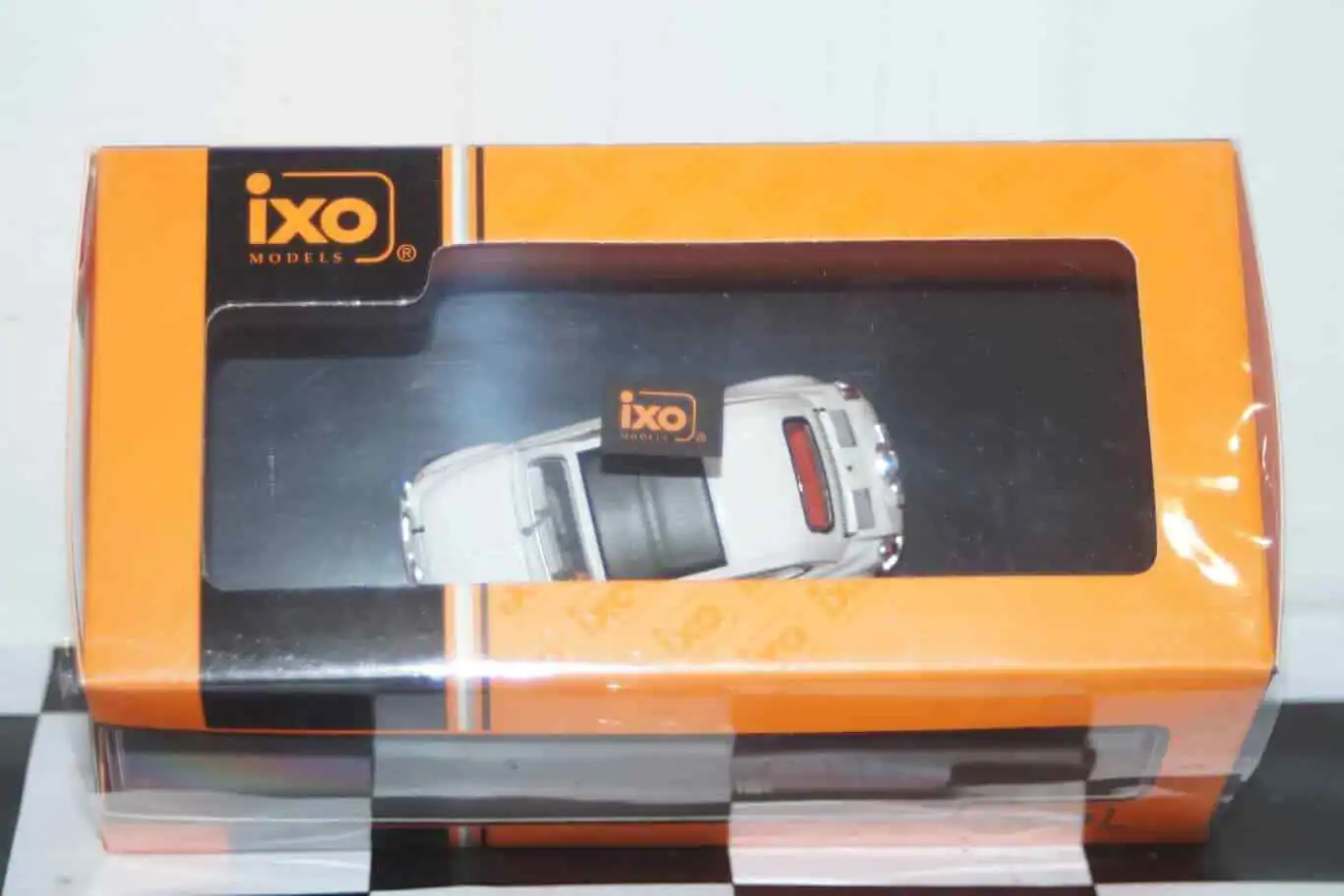 Ixo fiat arbarth 595 ss 1964 white clc484n.22 1:43