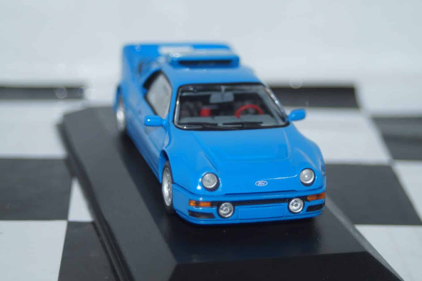 Minichamps ford rs 200  1986 in blue 1/43rd 430 080202