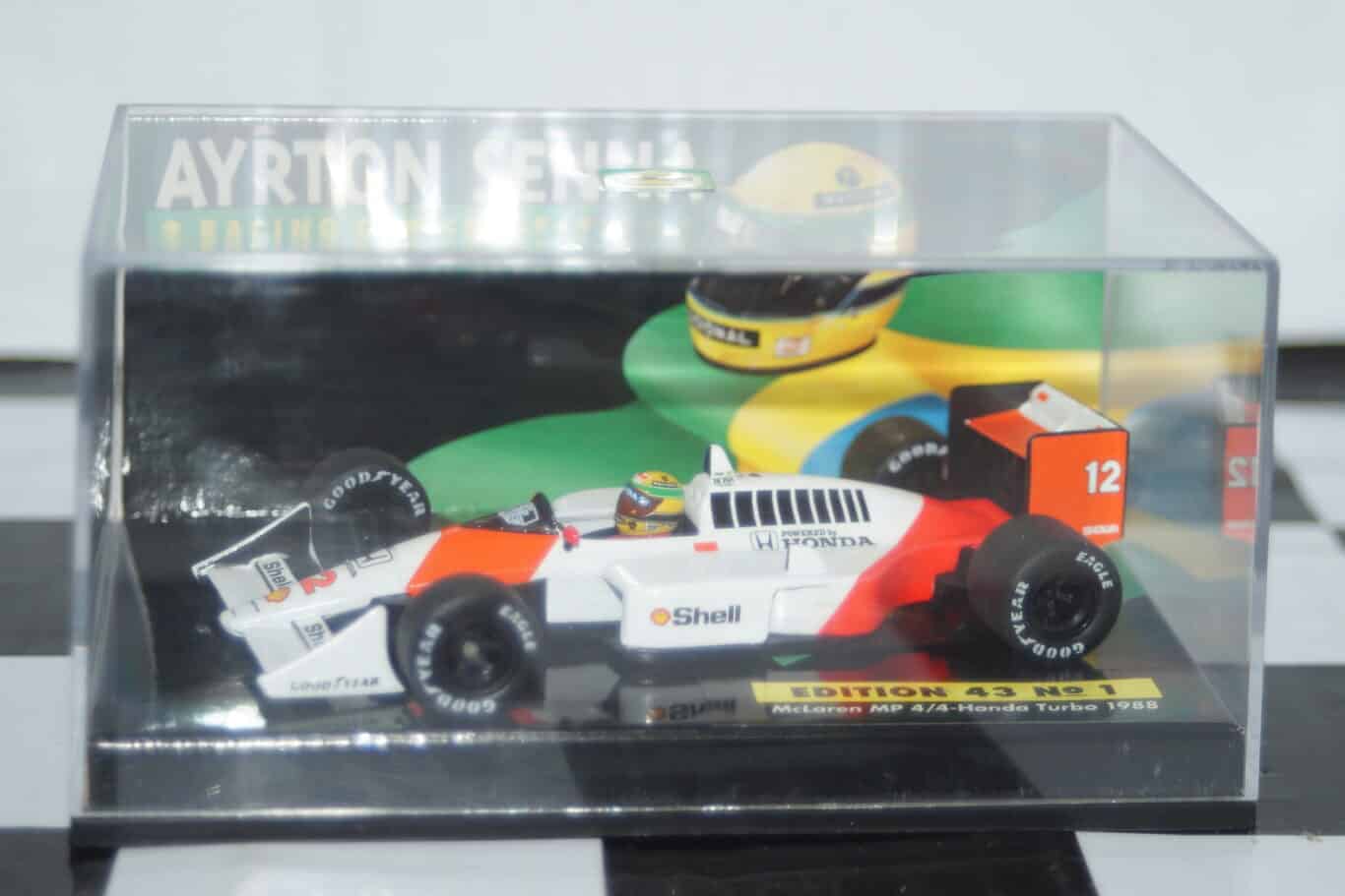 Minichamps mclaren mp 4/4 honda turbo 1988 ayrton senna collection in 1:43