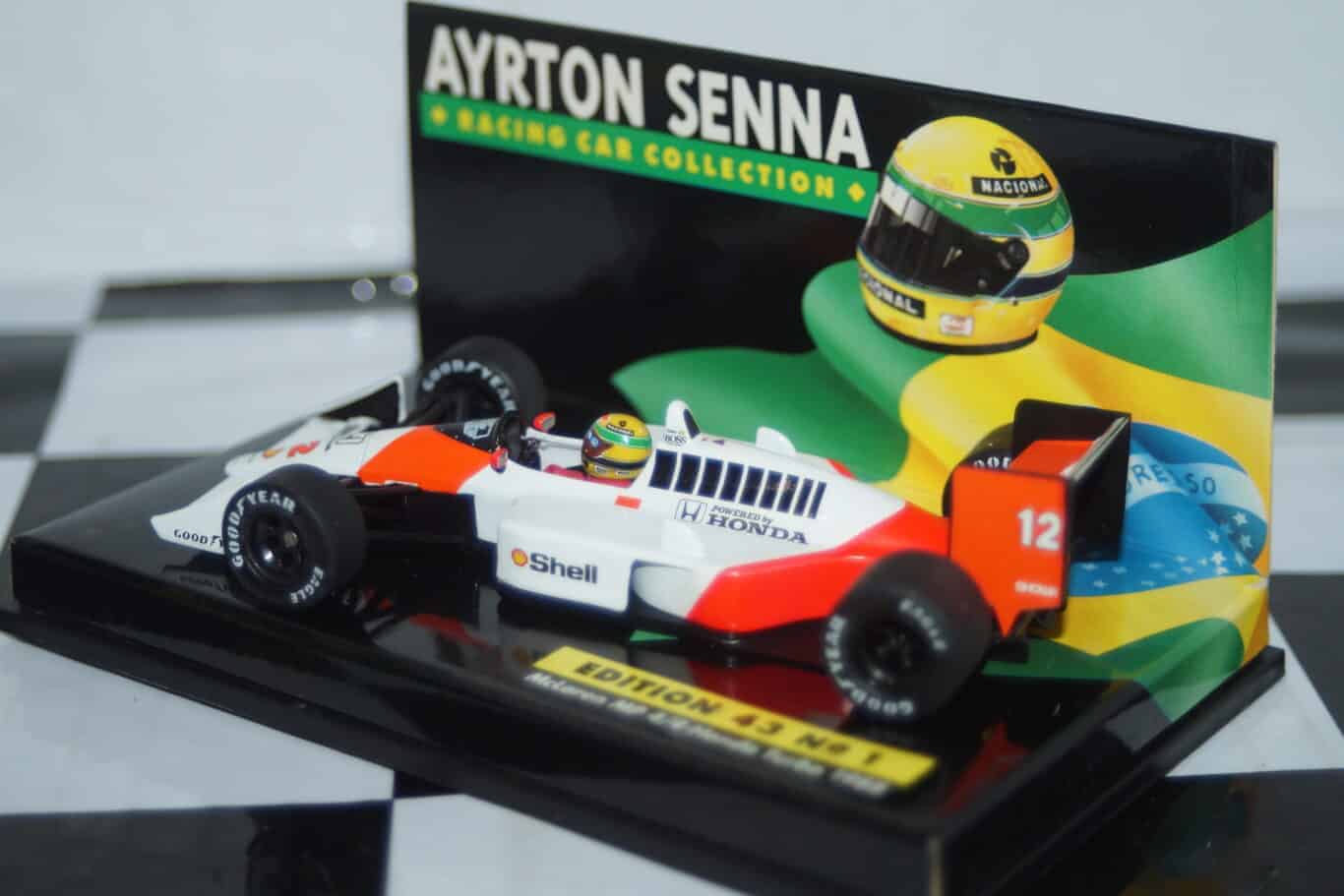 Minichamps mclaren mp 4/4 honda turbo 1988 ayrton senna collection in 1:43