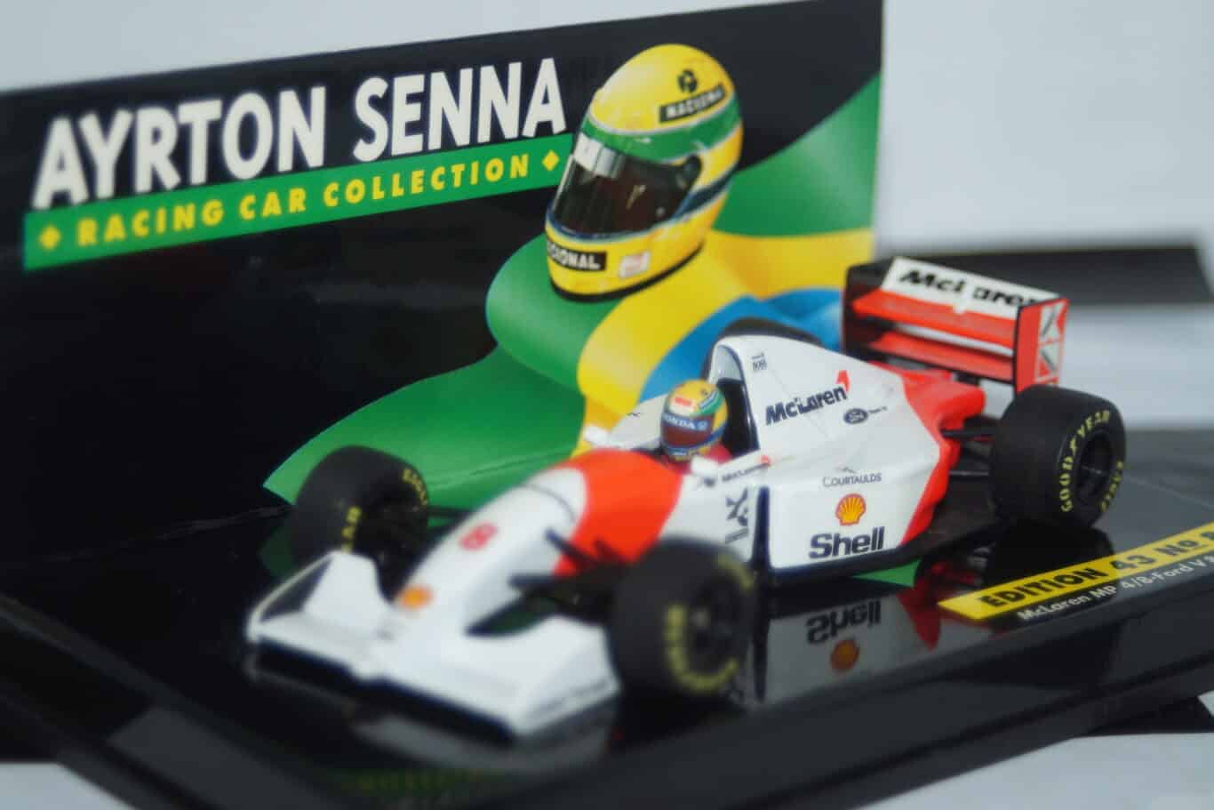 Minichamps mclaren mp 4/7 honda v12 1992 ayrton senna collection in 1:43
