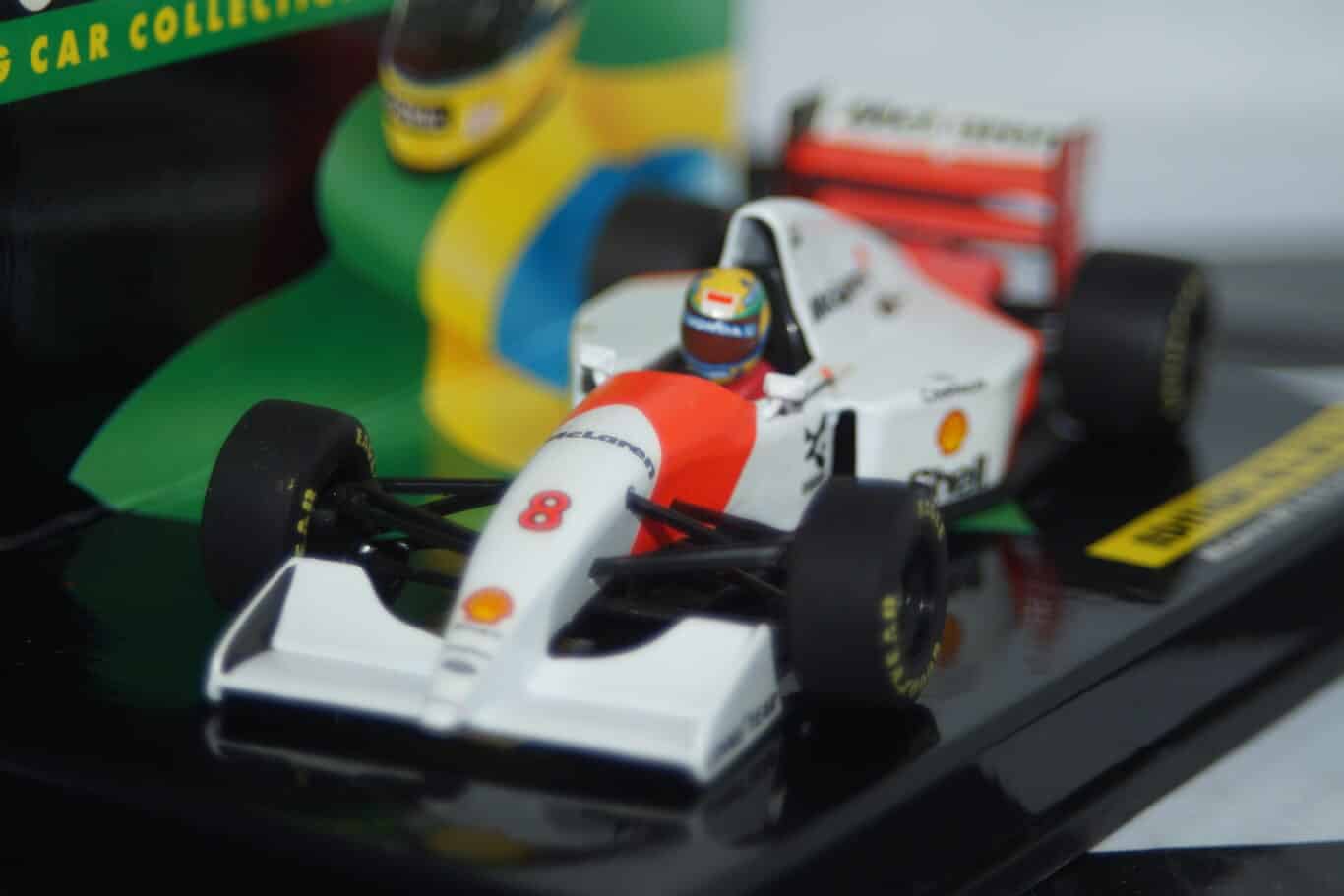 Minichamps mclaren mp 4/8 ford v8 1993 ayrton senna collection in 1:43