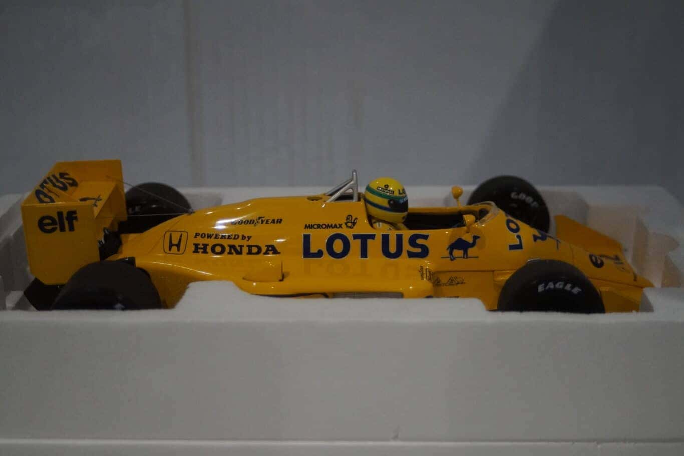Minichamps lotus honda 99t #12 1987 ayrton senna collection in 1:18