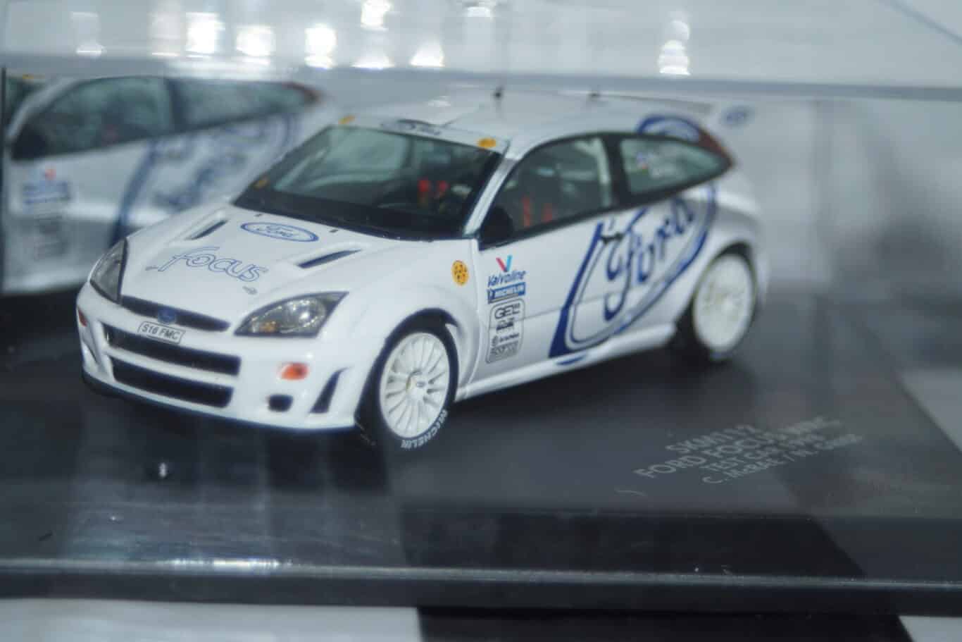 Vitesse / skid ford focus wrc c.mcrae test car 1998 1:43 skm112