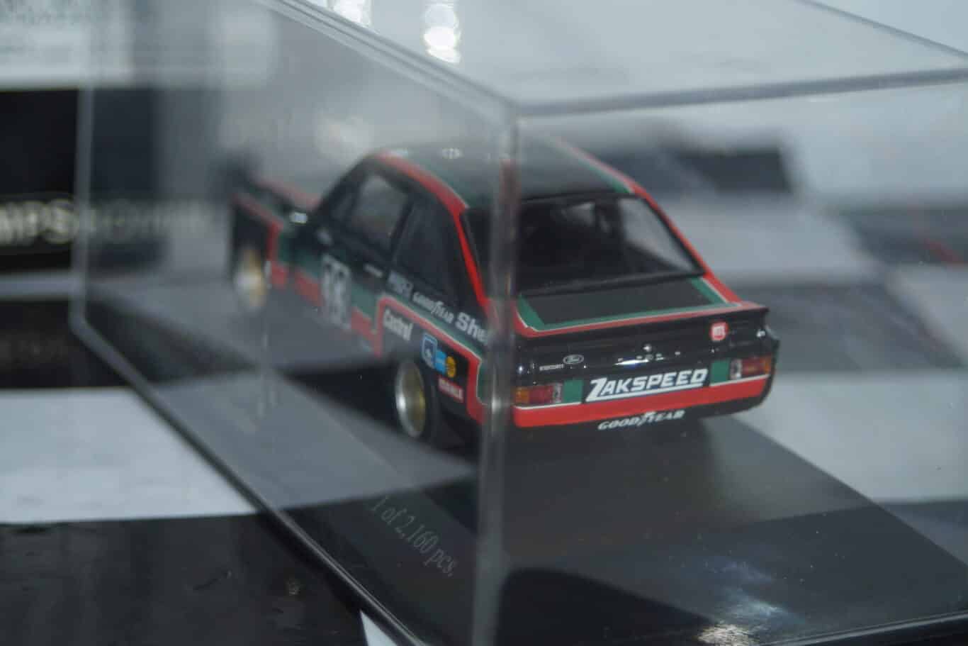 Minichamps ford escort mk2 rs1800 drm superprint 1976 400 768433 1:43
