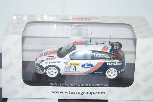 Vitesse / skid ford focus rs wrc #4 c.mcrae 2001 1:43 skm187