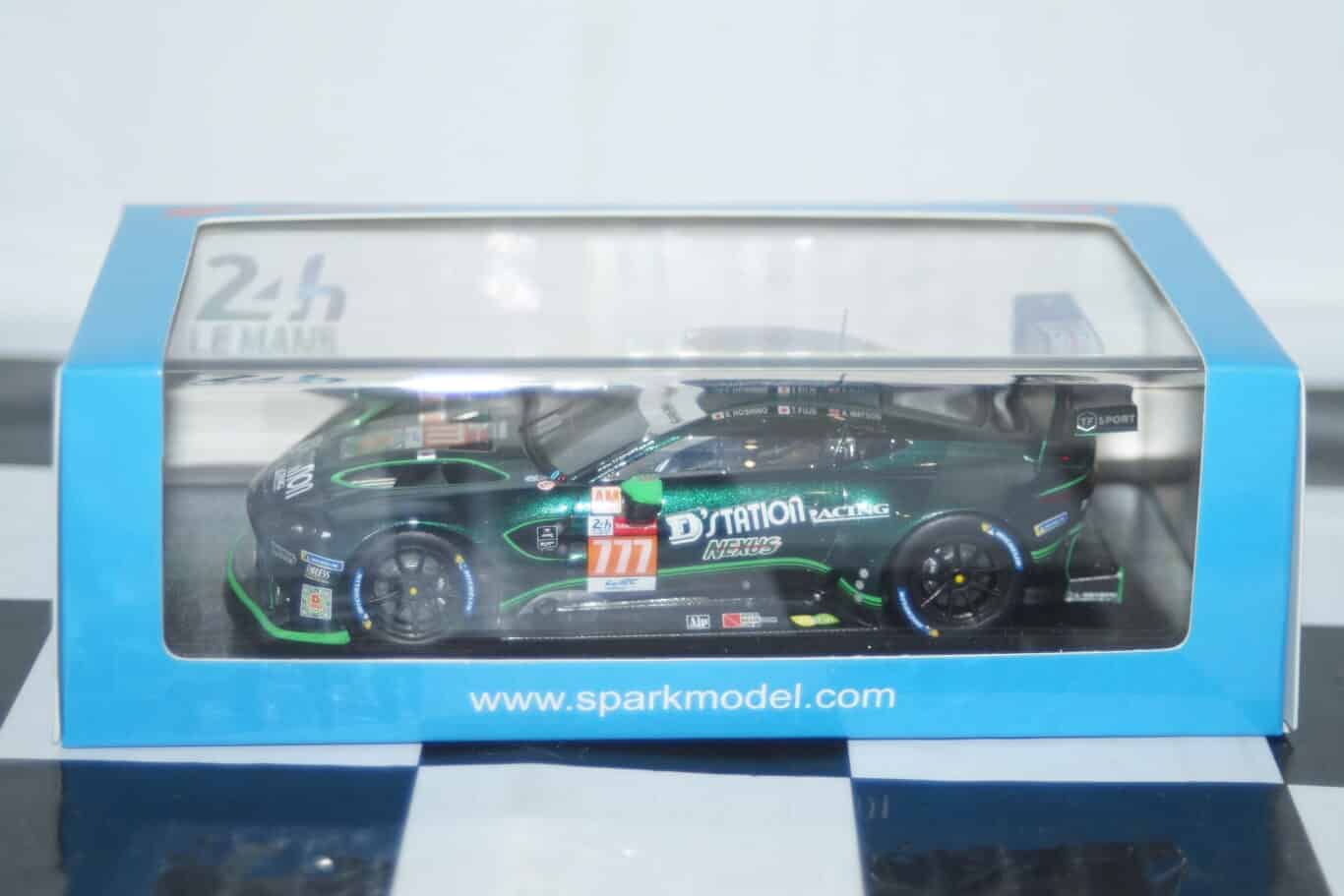 Spark aston martin vantage amr d'station racing 24hr lemans 2021 1:43 s8276