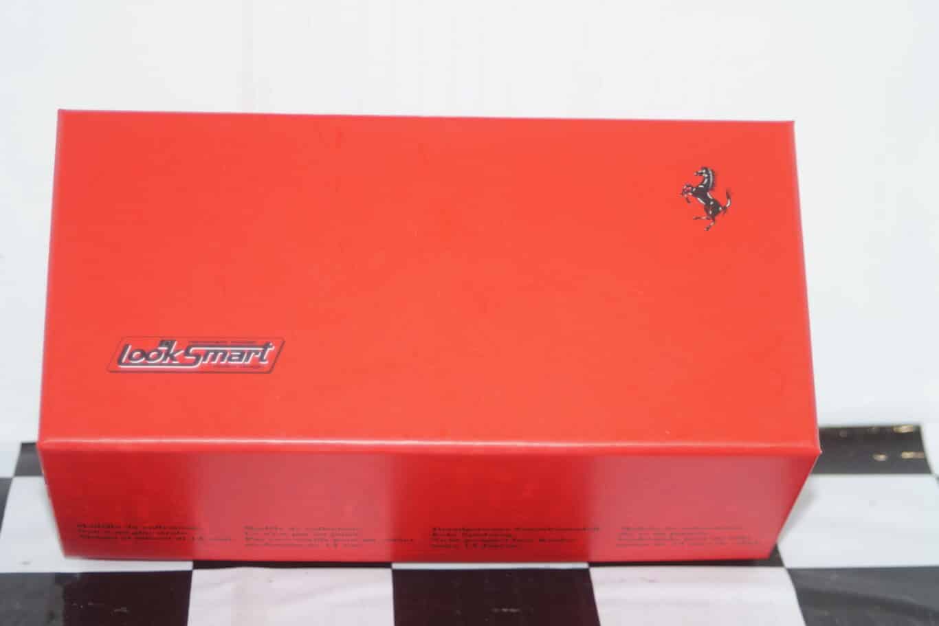 Looksmart ferrari 488 gt3 evo red bull af corse 2021 #30 1/43 scale lsrc125