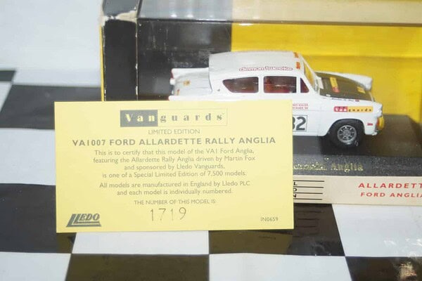 Vanguards ford transit van "southdown" va06617 1:43 diecast