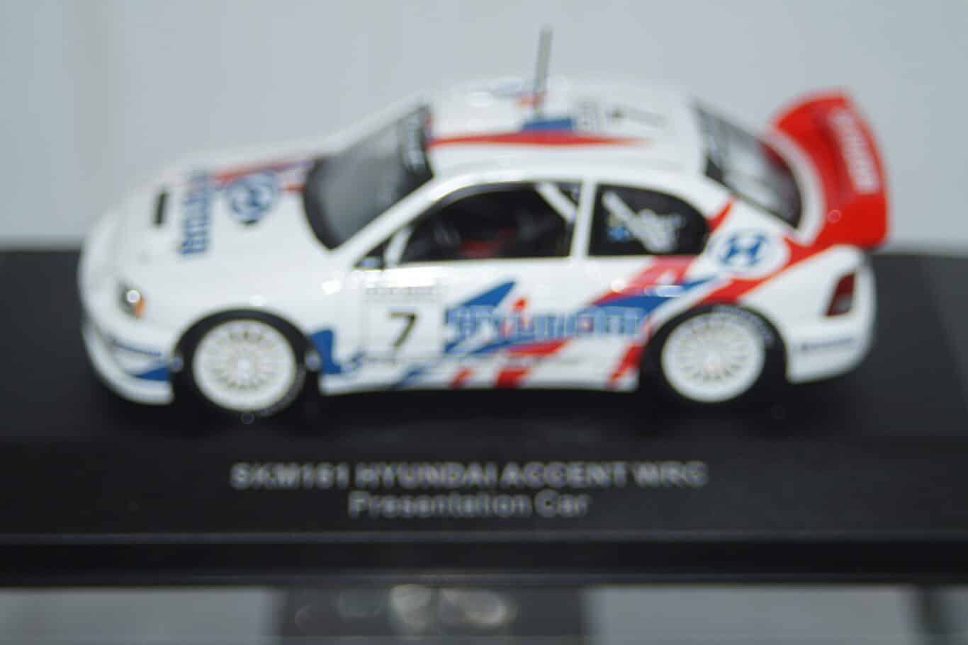 Vitesse skid hyundai accent presentation car #7 2000 skm161