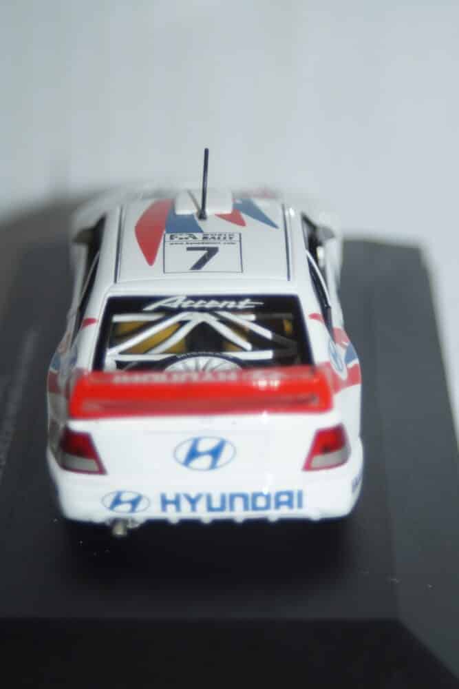 Vitesse skid hyundai accent presentation car #7 2000 skm161