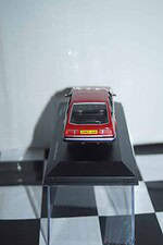 Vanguards rover sd1 taraga red va09002