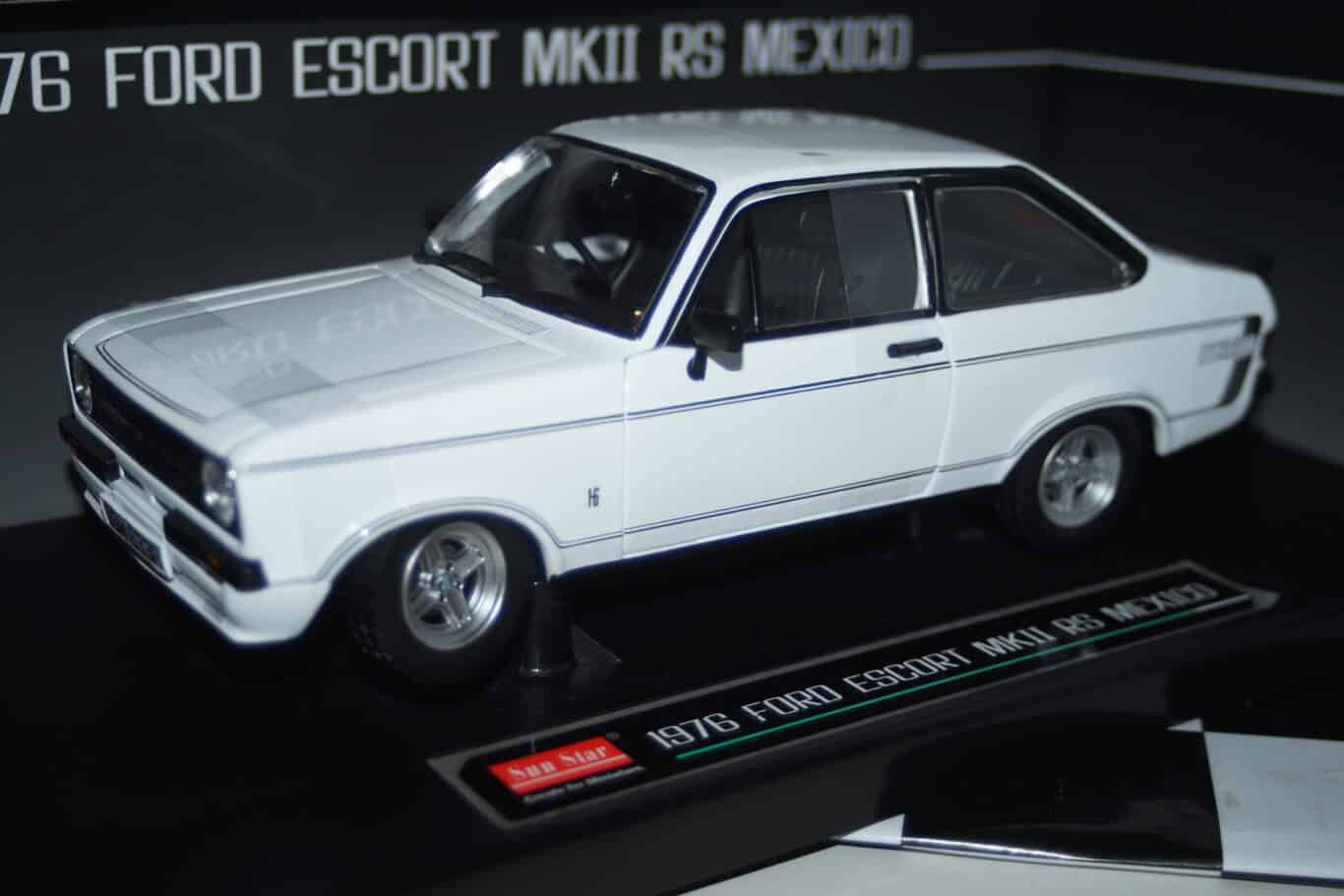Sunstar ford escort mk2 rs mexico signal green 1976 4635r 1:18