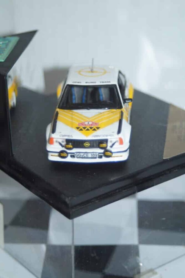 Vitesse opel ascona 400 #8 monte carlo rally 1980 ref l174a -cracks in case