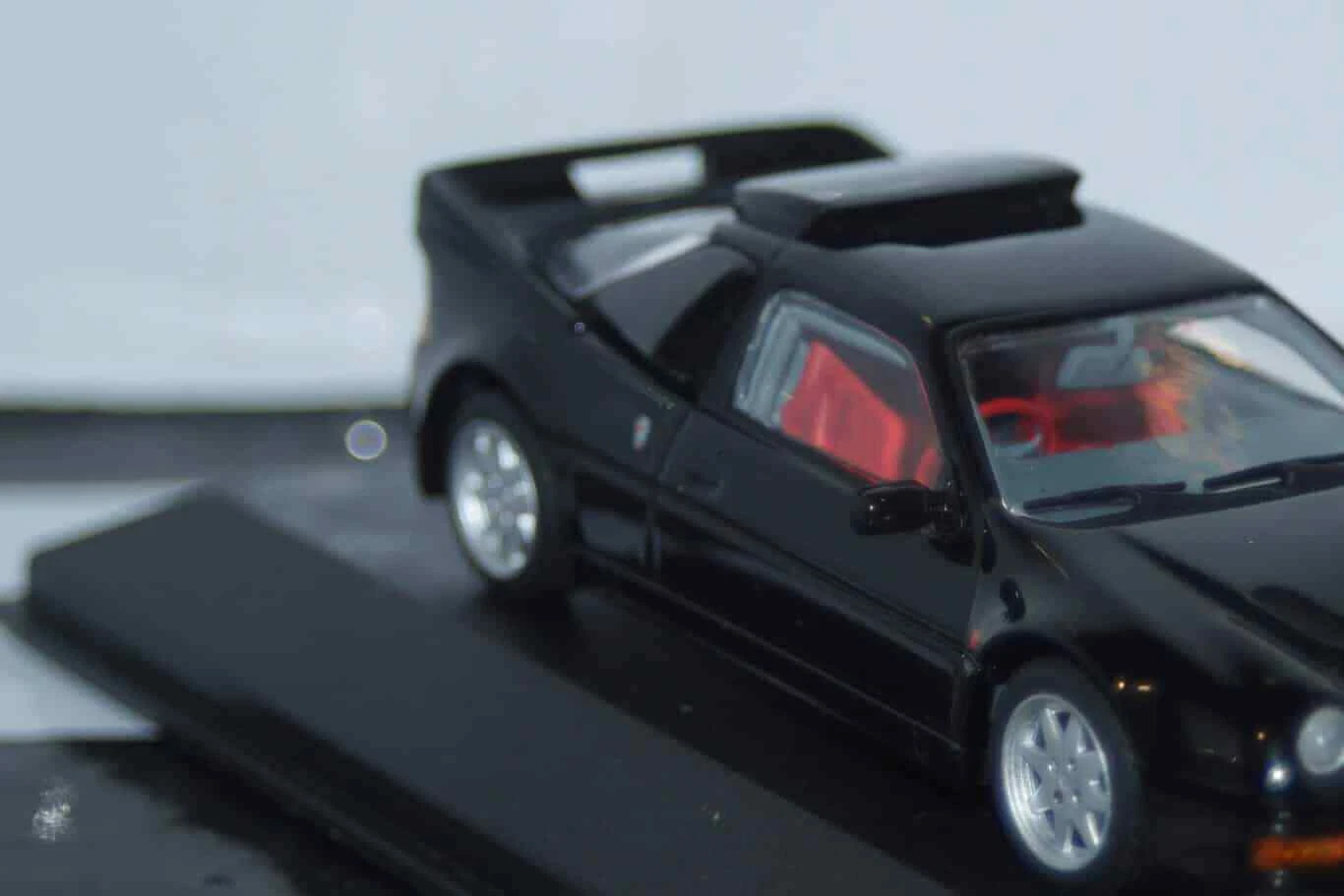 Minichamps ford rs 200 in black 1986 1/43rd 430 080270