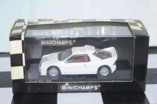 Minichamps ford rs 200 1986 in white 1/43rd 430 080200