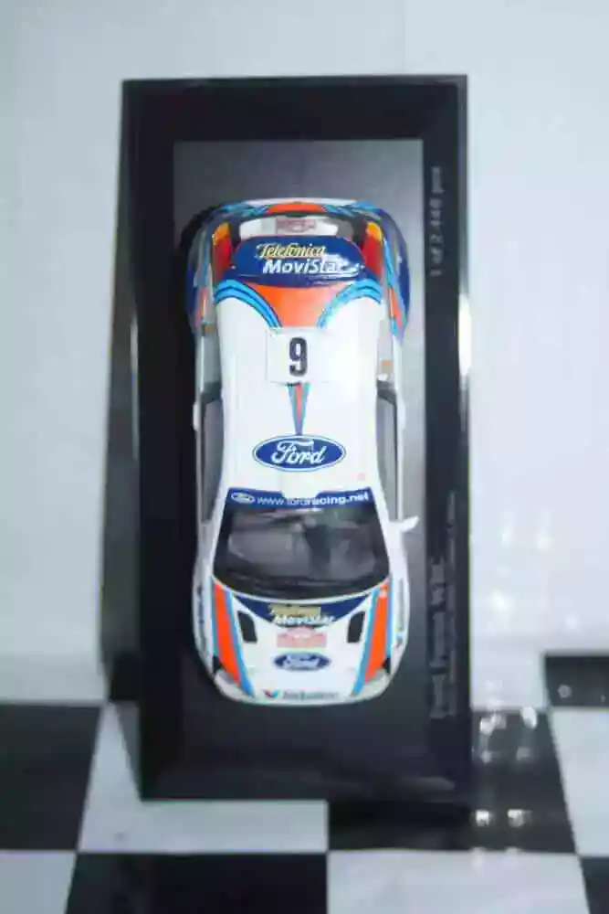 Minichamps ford focus wrc 2000 rally monte carlo #6 430 008906