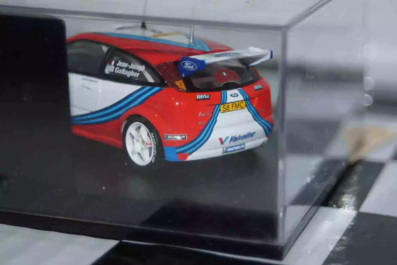Vitesse / skid ford focus wrc 'martini' #8 rally monte carlo 1999 1:43 skm99035