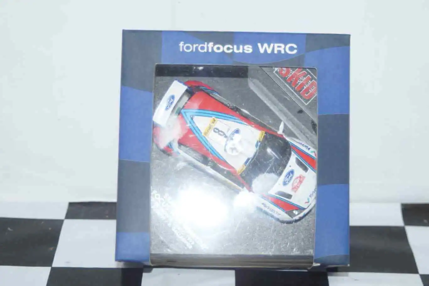 Vitesse / skid ford focus wrc 'martini' #8 rally monte carlo 1999 1:43 skm99035