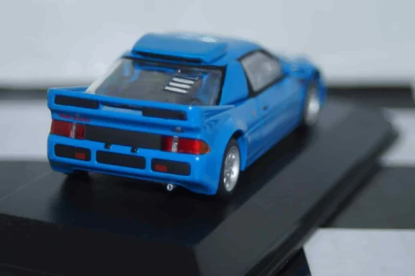 Minichamps ford rs 200 in black 1986 1/43rd 430 080270