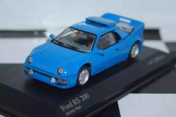 Minichamps ford rs 200 in black 1986 1/43rd 430 080270