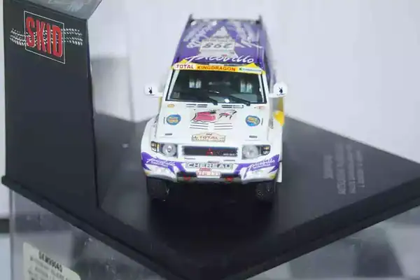 Vitesse skid mitsubishi pajero evo rally granada dakar #298 1999 j.boxoen skm99040