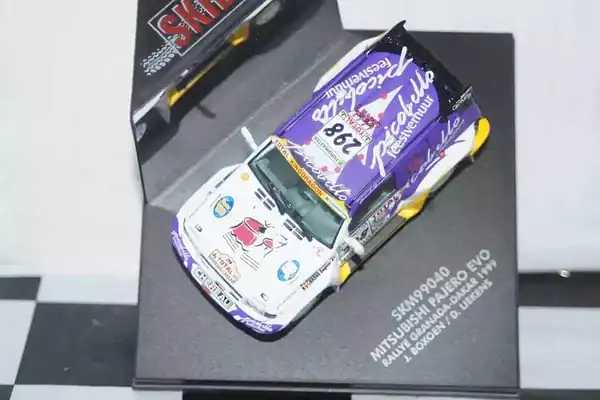 Vitesse skid mitsubishi pajero evo rally granada dakar #298 1999 j.boxoen skm99040