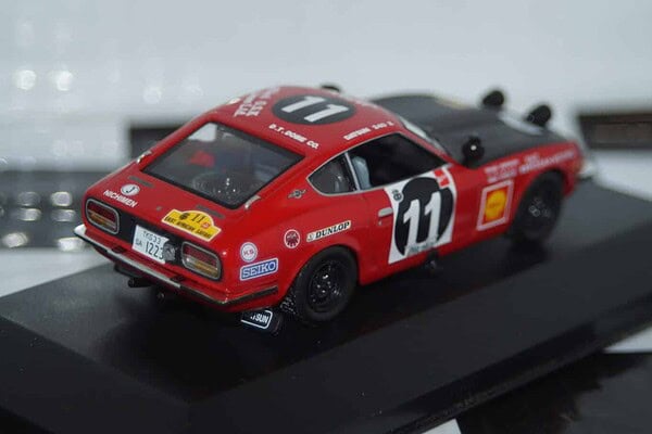 Ixo datsun 240z #11 winner safari rally 1971 e.herrmann rac044